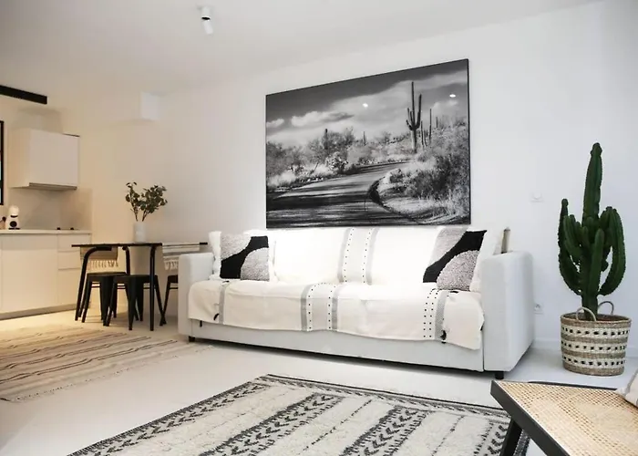 Apartment De Caractere Aux Portes Du Marais - 4p - Flat-guest Paris